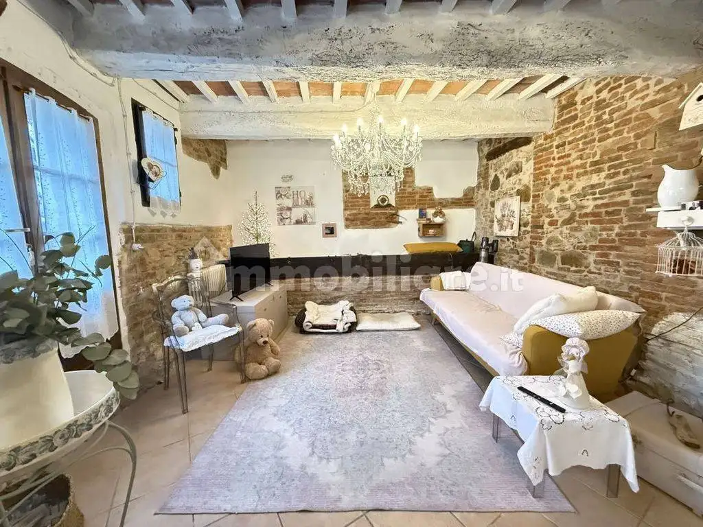 Quadrilocale via 25 Aprile 3, Centro, Castiglione del Lago - foto 5