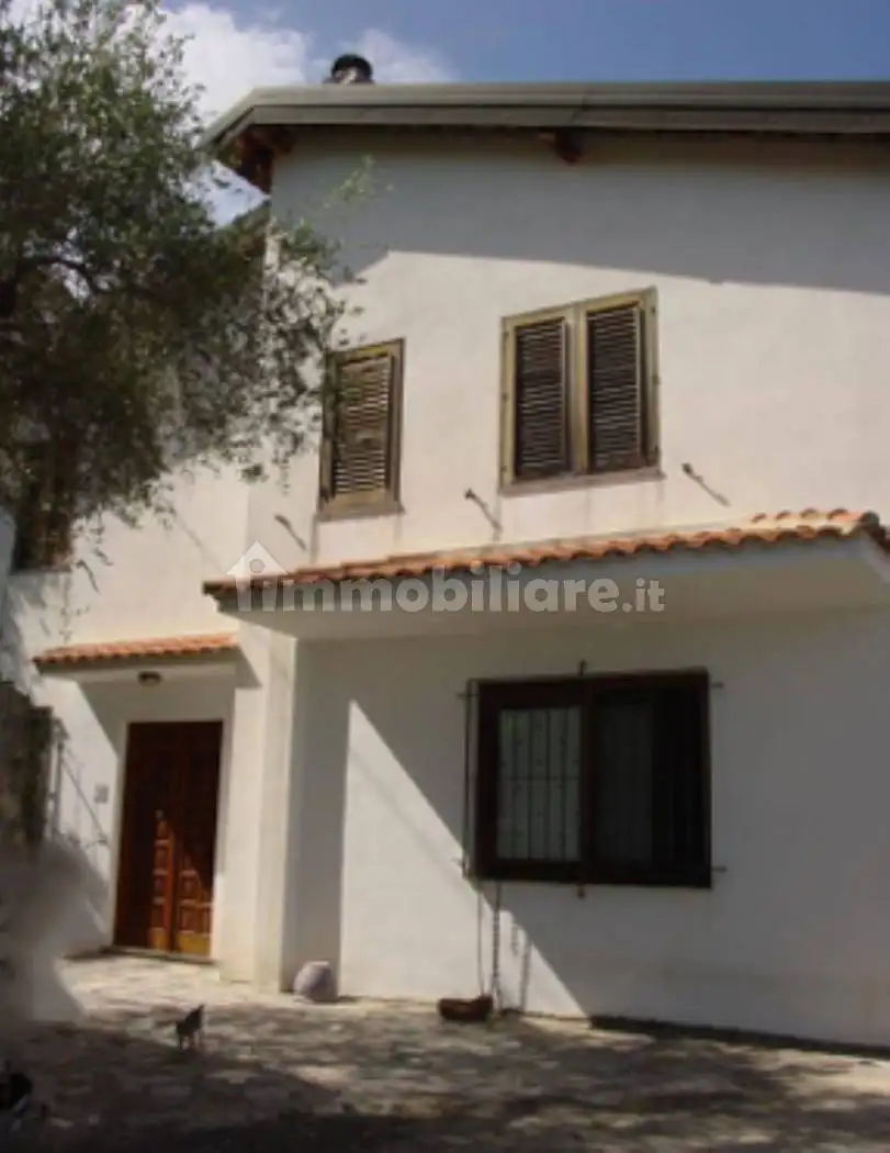 Villa in asta a Capo d'Orlando