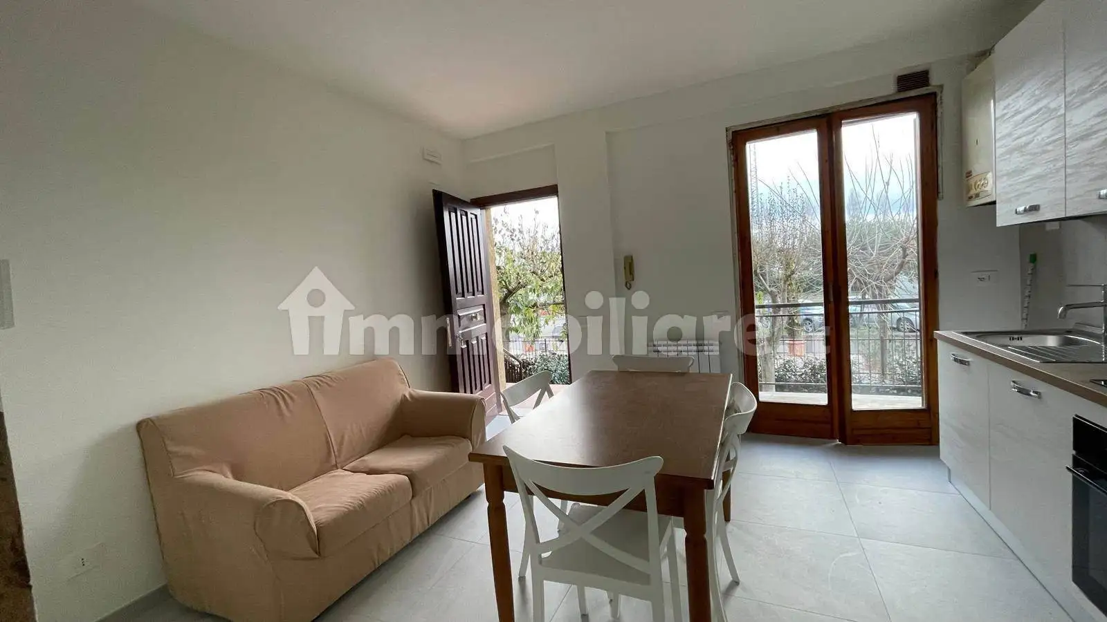 Bilocale ottimo stato, piano terra, Contrada Mulino, Castiglione del Lago - foto 4