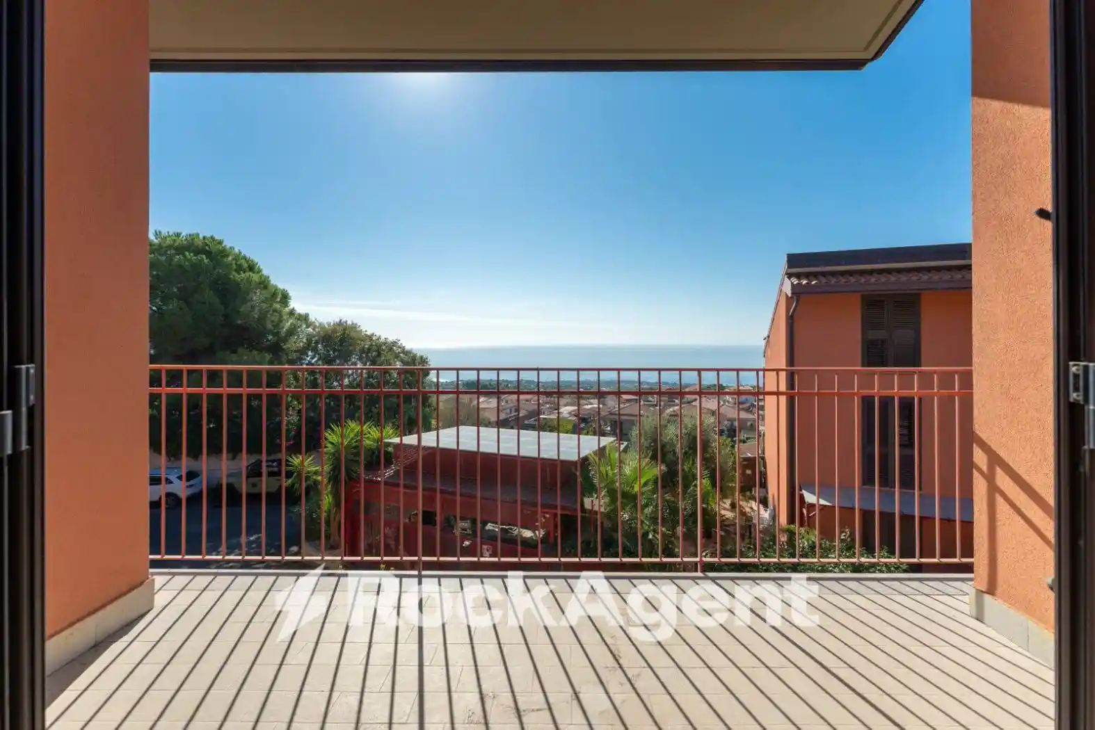 Villa a schiera via Sciarone, 15, Aci Castello - foto 2