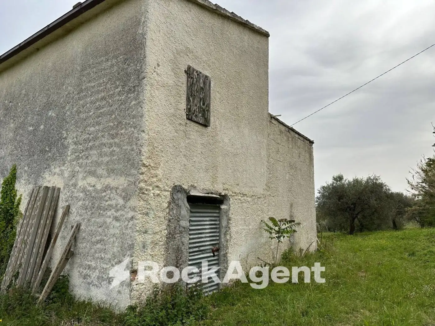 Rustico - Casale in vendita a Villamagna