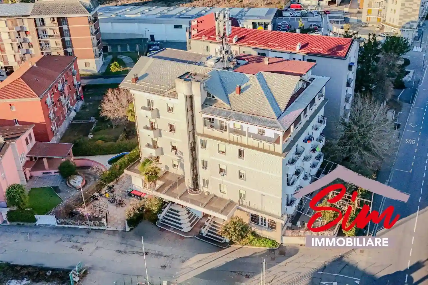 Palazzo - Edificio - foto 2