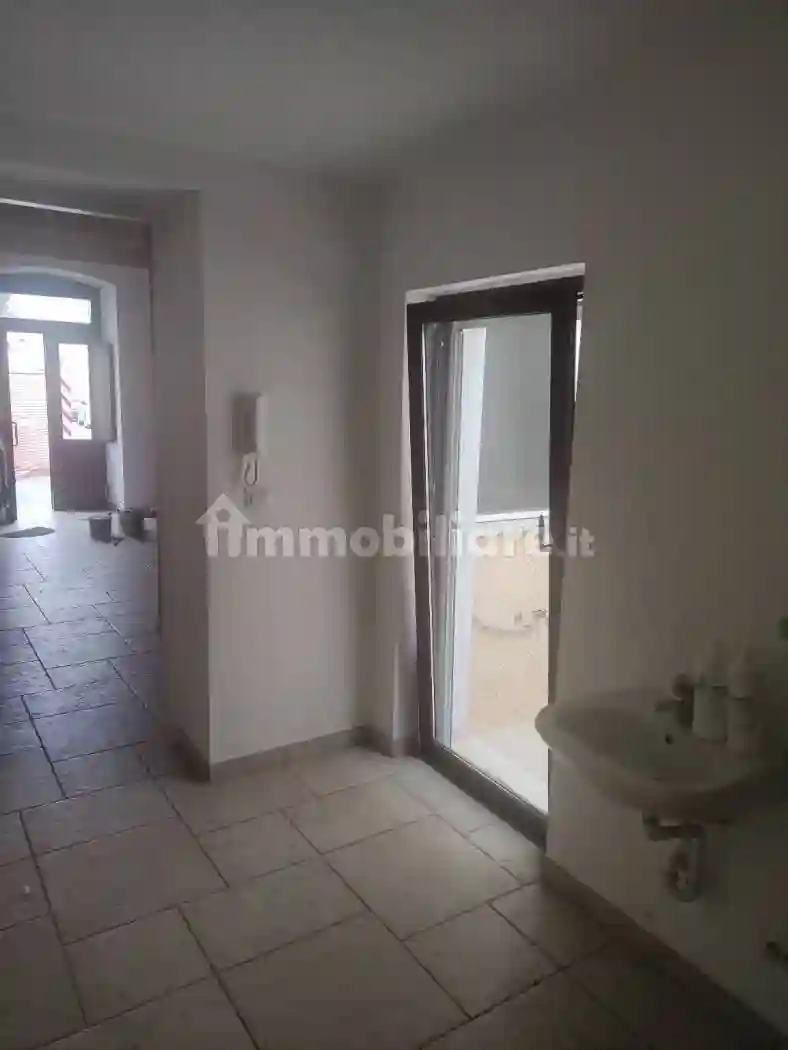 Bilocale piazza De Grecis 8, Adelfia - foto 4