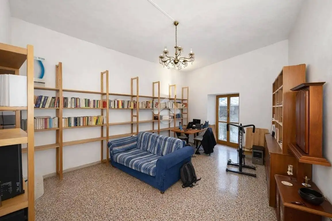 Appartamento in vendita a Viterbo