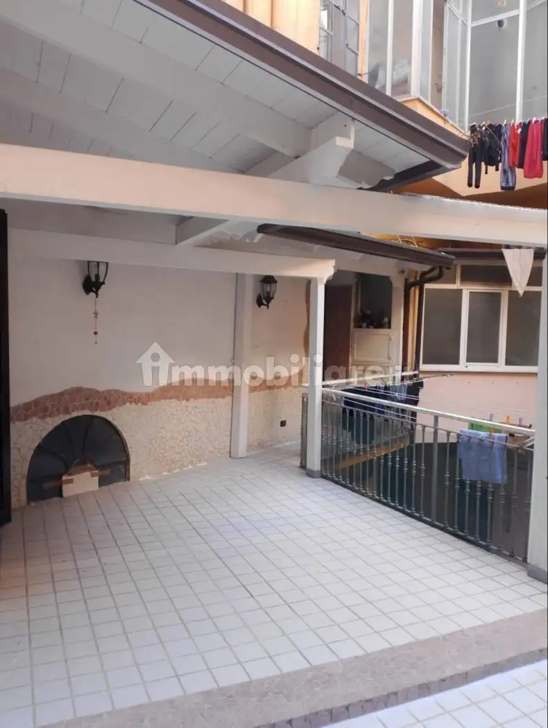 Bilocale via Cesare Rosaroll 174, Tribunali, Napoli - foto 3