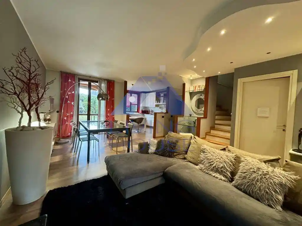 Villetta a schiera - foto 2