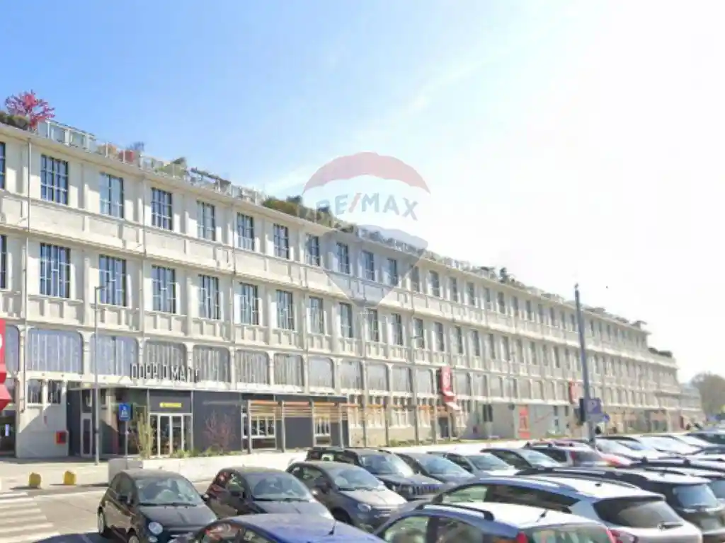 Palazzo - Edificio in Affitto - foto 2