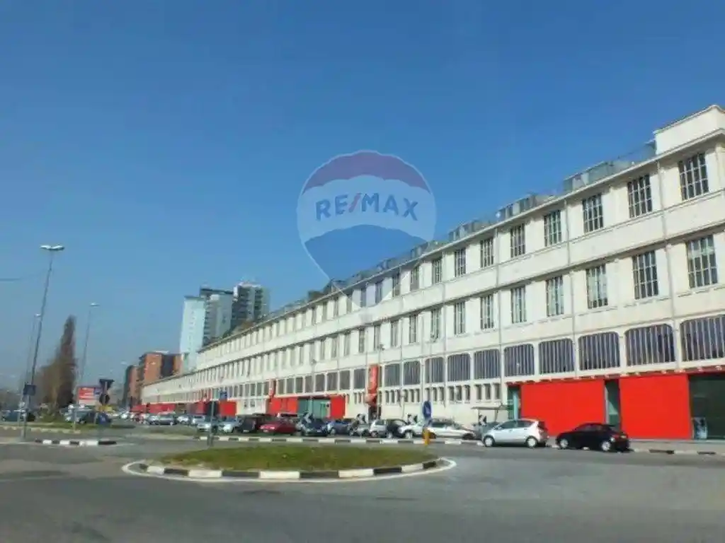 Palazzo - Edificio in Affitto - foto 3