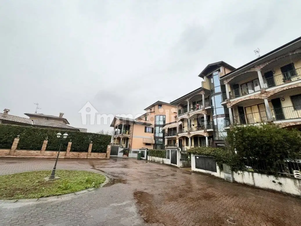 Appartamento in vendita a Giussago