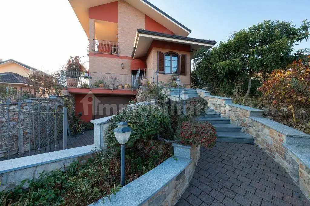 Villa in vendita a Rivalba