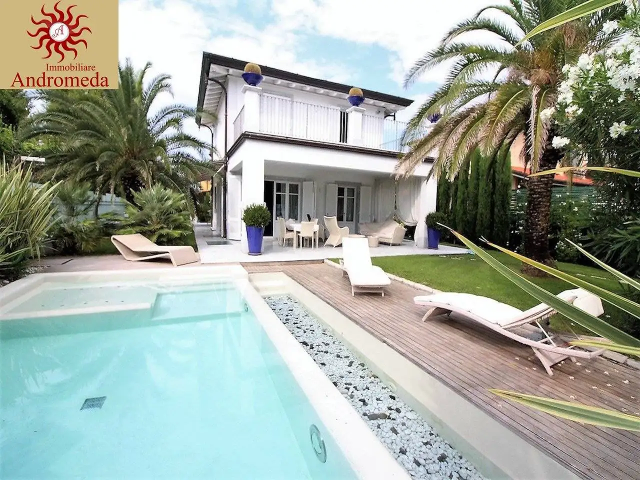 Villa in vendita a Forte dei Marmi