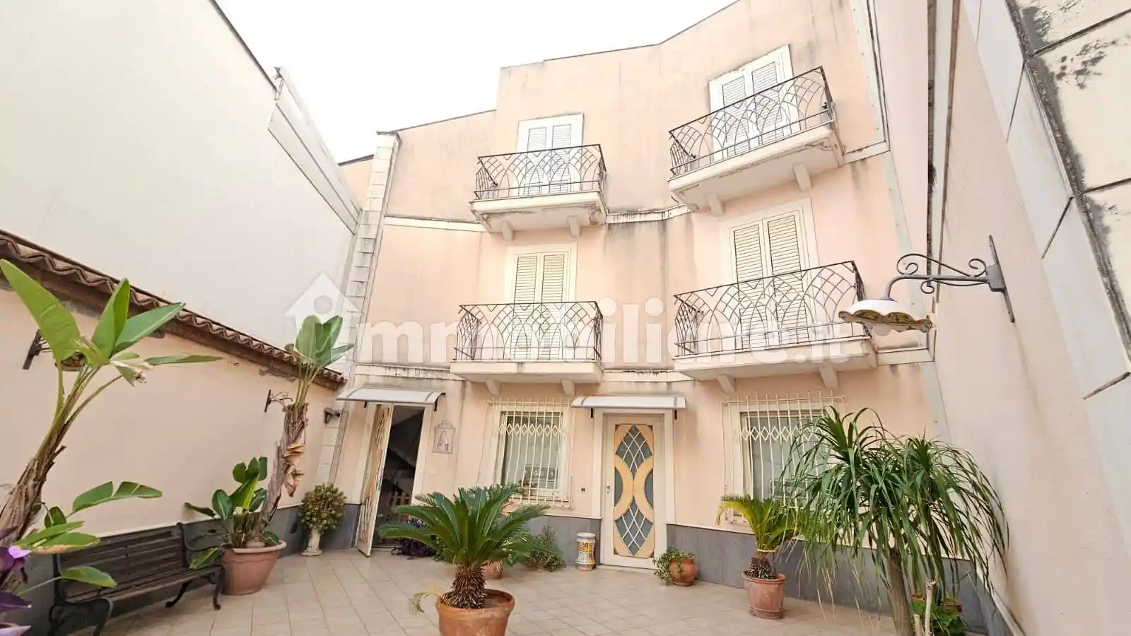 Palazzo - Edificio - foto 2