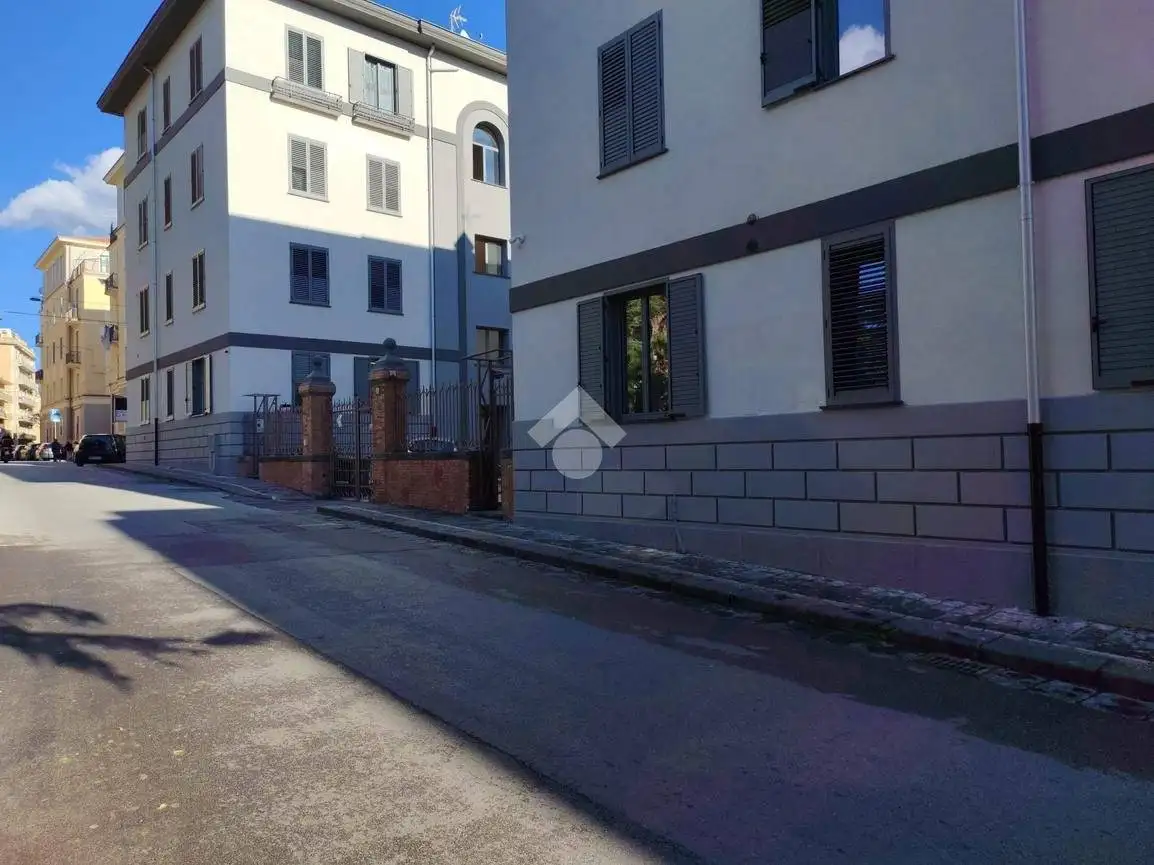 Trilocale piazza San Francesco 3, Centro, Salerno - foto 4