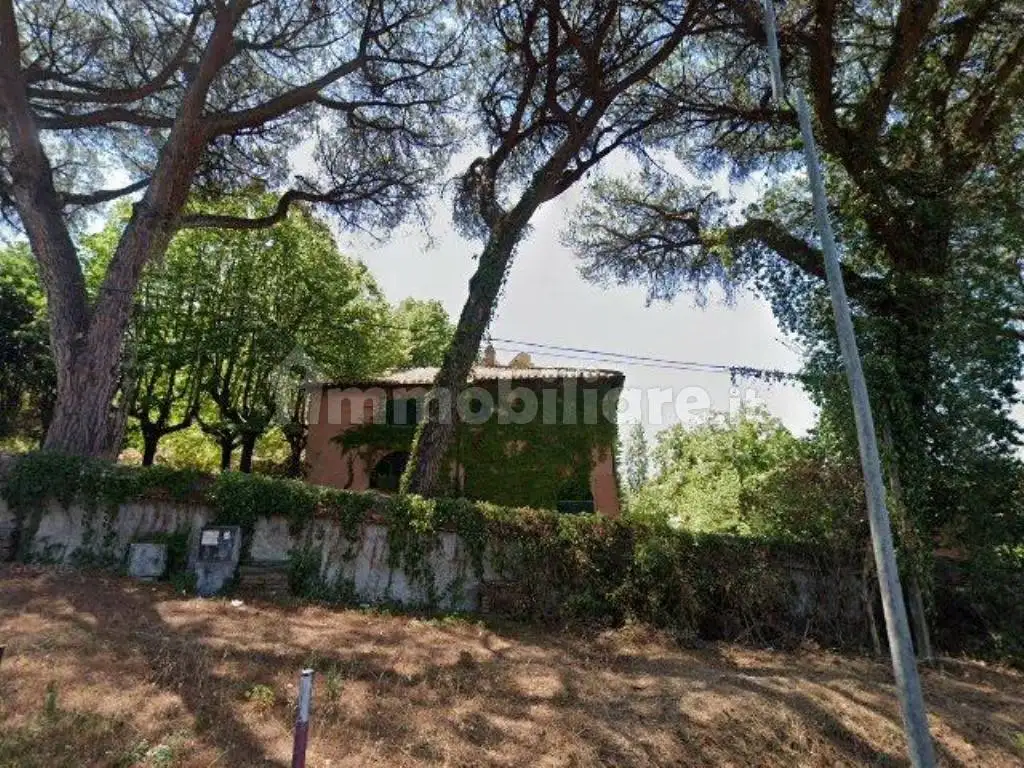Villa in asta a Monte Porzio Catone