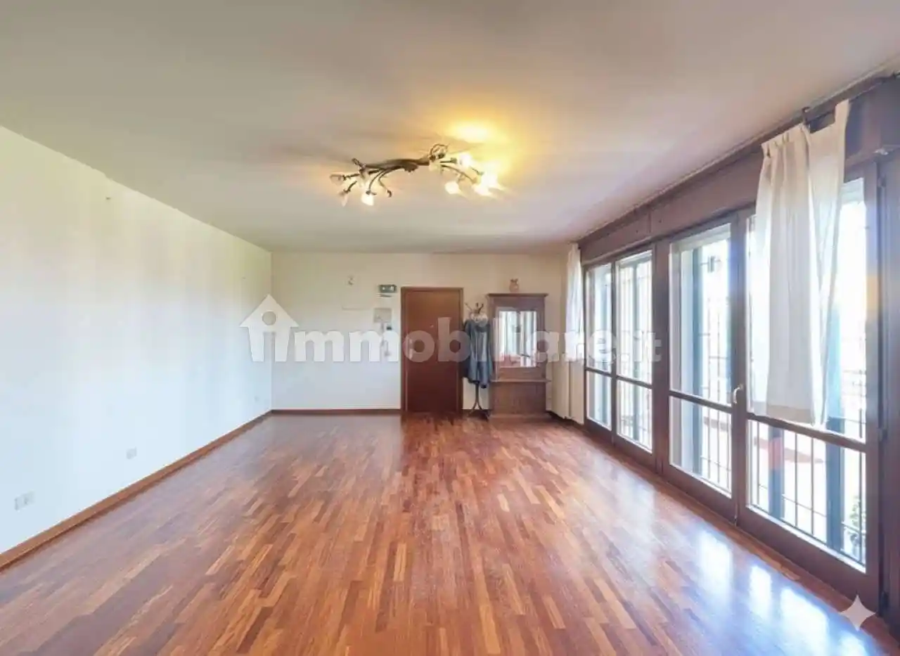 Quadrilocale ottimo stato, secondo piano, Villaggio Giardino, Modena - foto 3