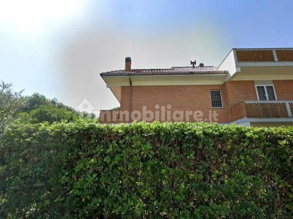 Villa in asta a Anzio