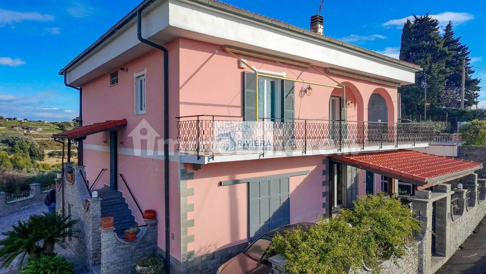Villa in vendita a Sanremo