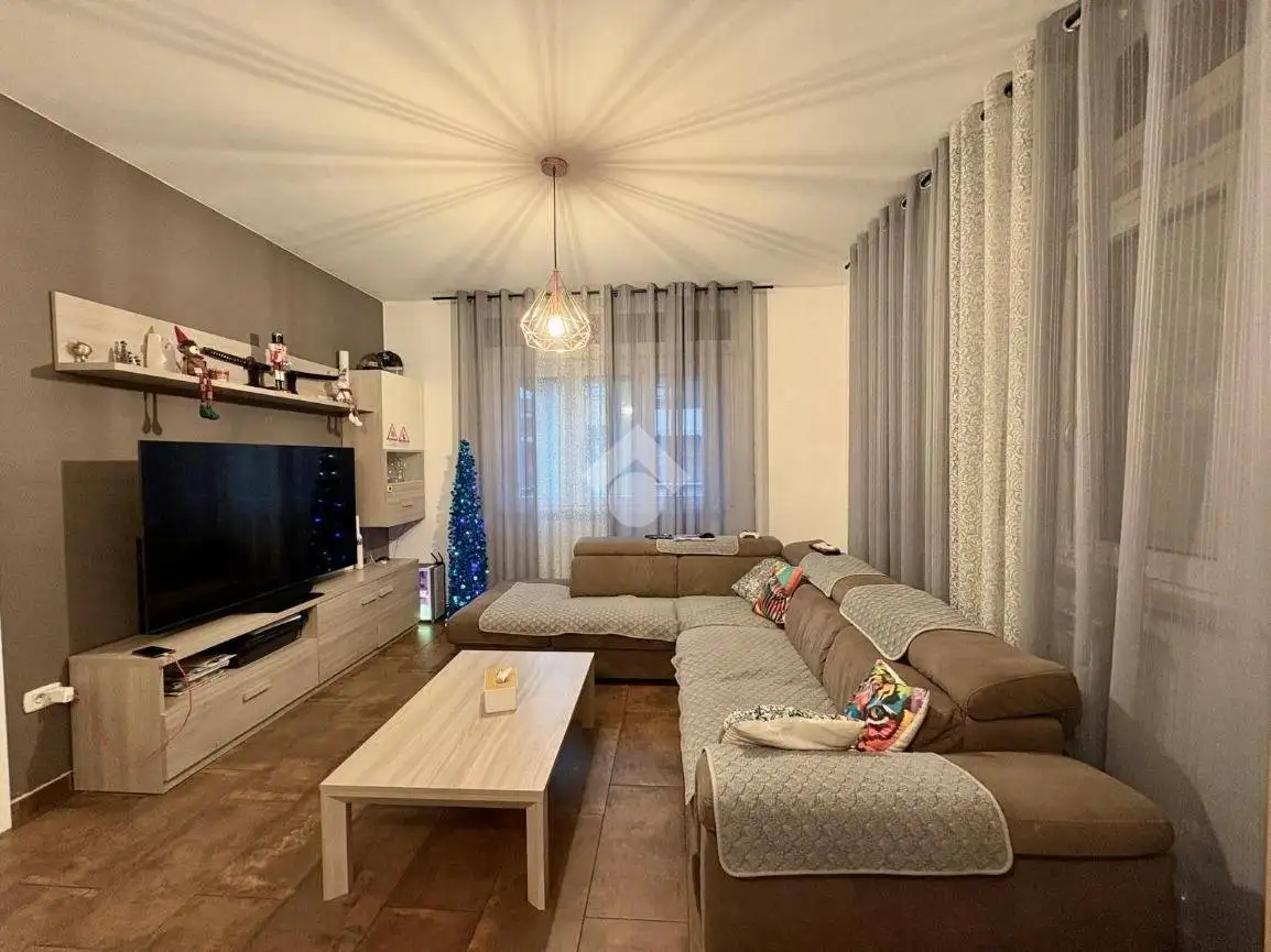 Villa in vendita a Cene