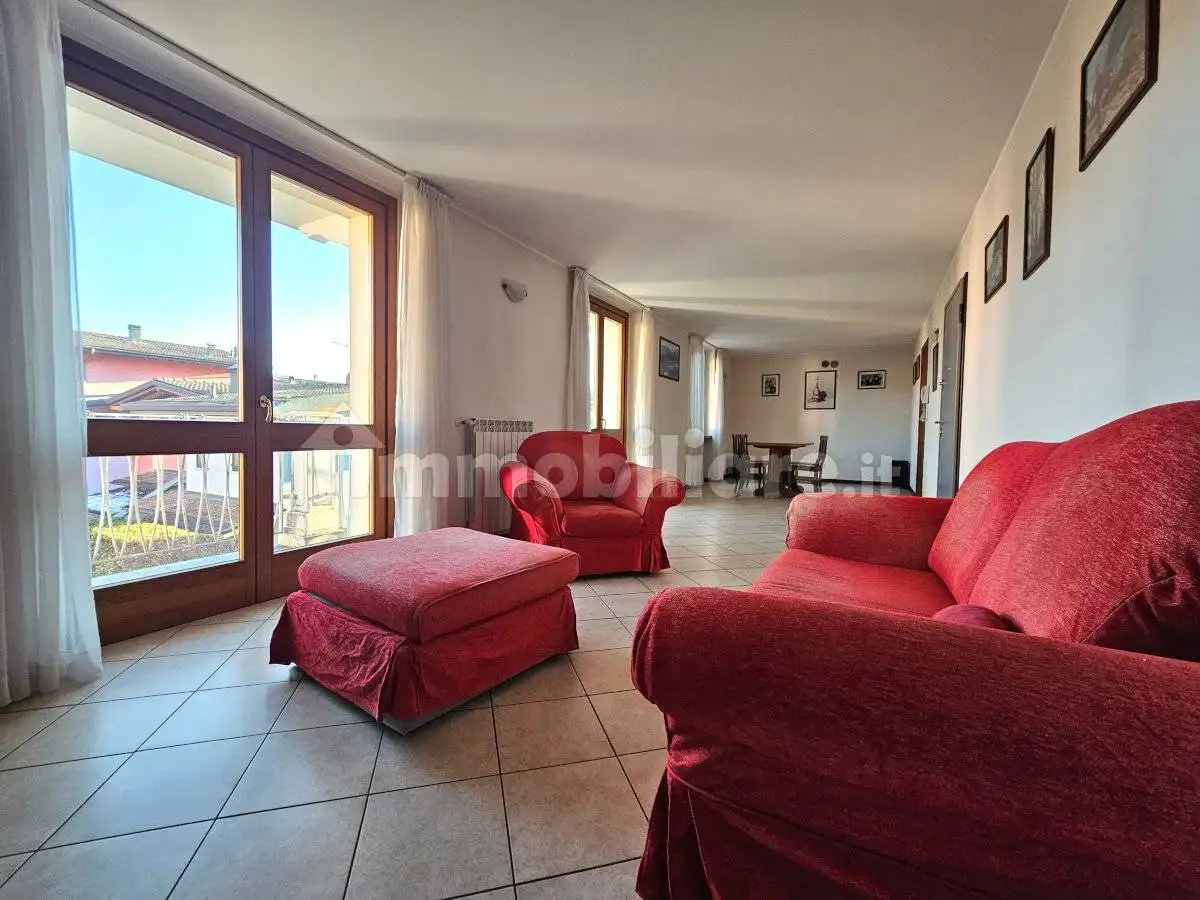 Appartamento in vendita a Casnigo