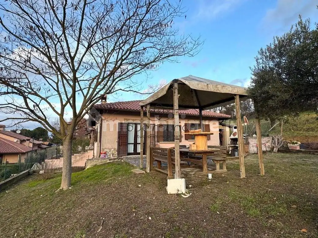 Villa unifamiliare frazione Baiano, Baiano, San Martino in Trignano, Spoleto - foto 4