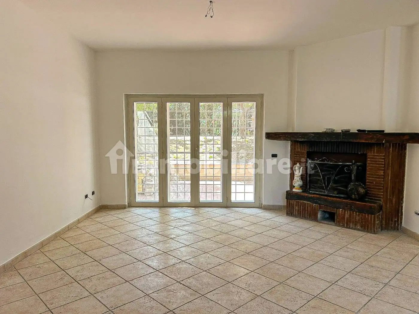 Villa in vendita a Pomezia