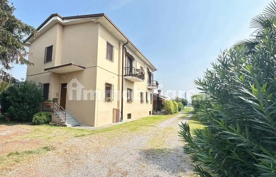 Appartamento buono stato, primo piano, Villaggio Sereno, Brescia - foto 2