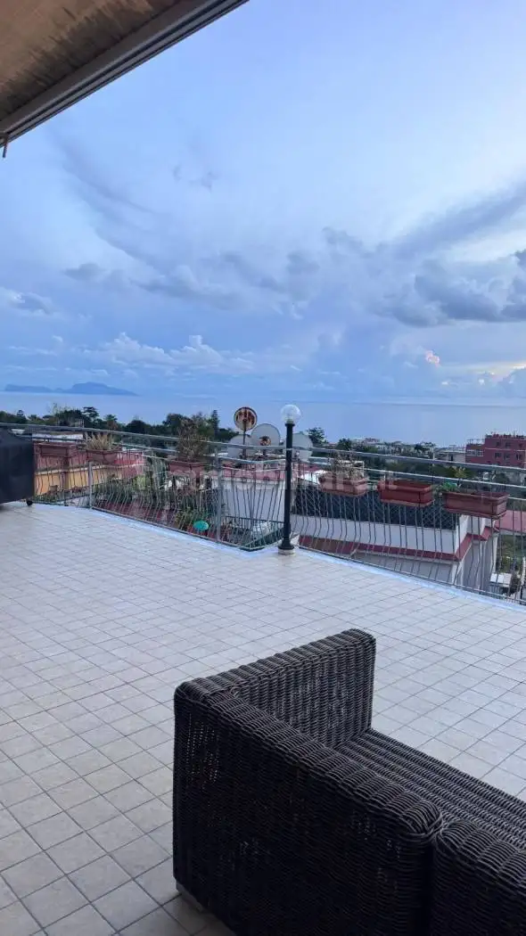 Appartamento in affitto a Pozzuoli