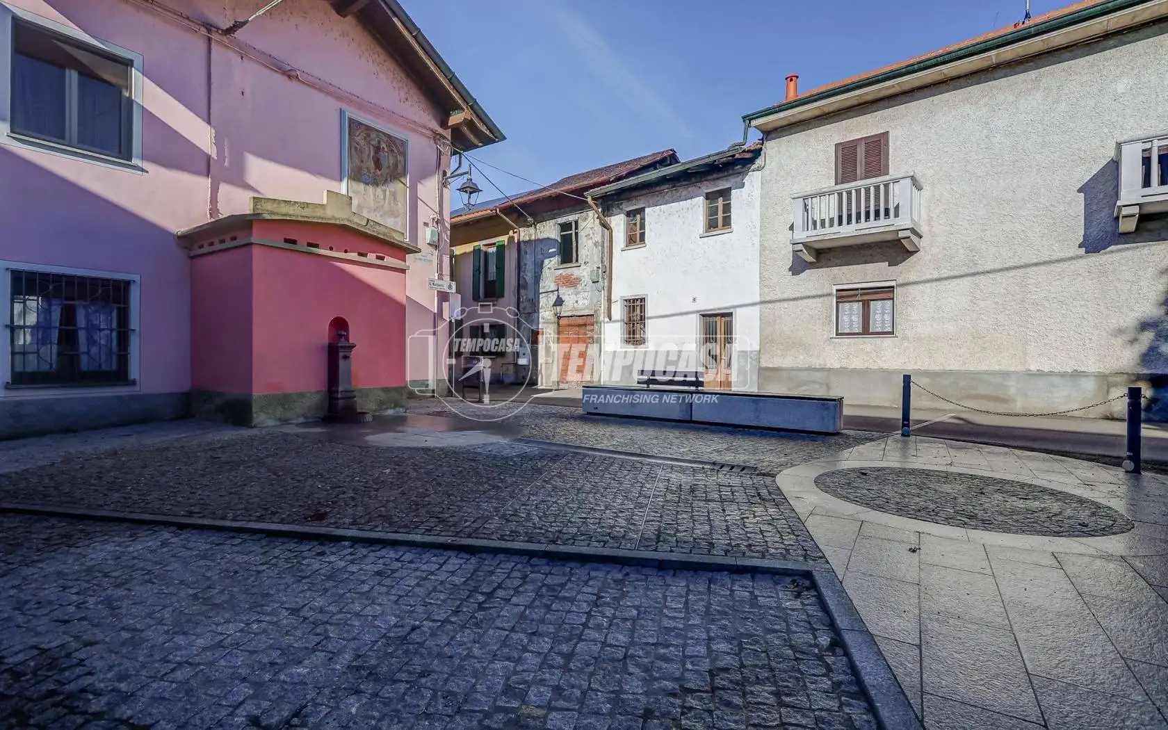 Casa indipendente in vendita a Somma Lombardo