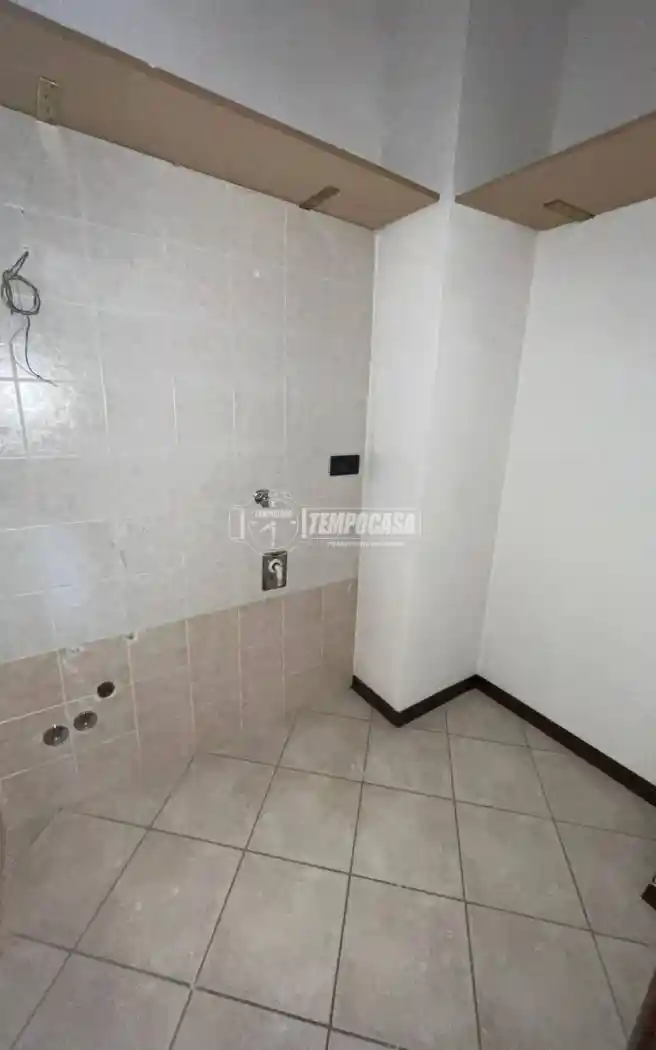 Trilocale buono stato, piano terra, Gardenia, Reggio Emilia - foto 5