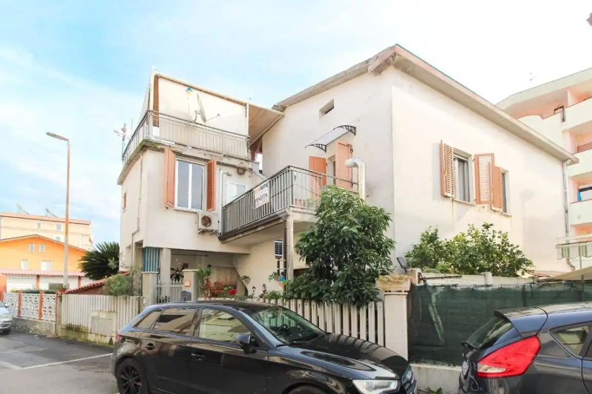 Casa indipendente in vendita a Alba Adriatica