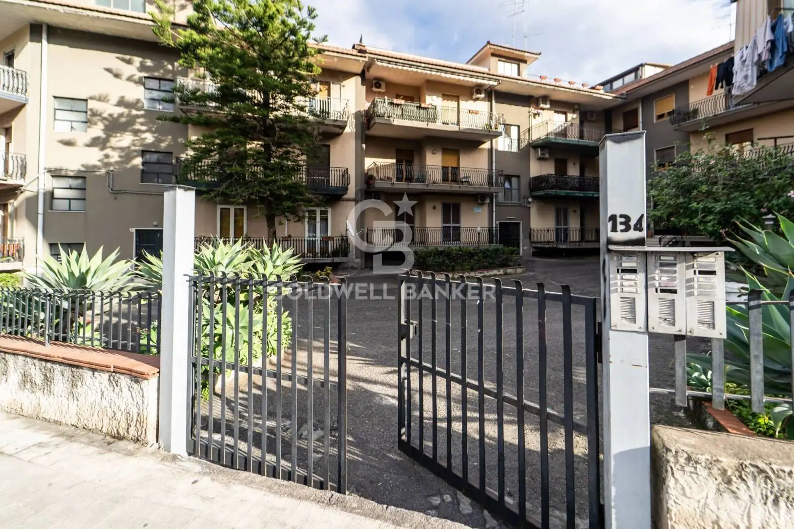 Appartamento in vendita a Aci Catena