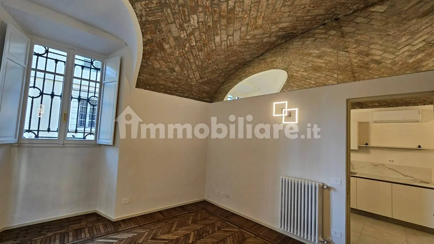 Trilocale Strada Ponte Caprazucca, Centro Storico, Parma - foto 3