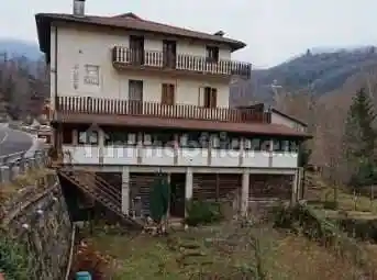 Casa indipendente all'asta via Gisbenti, Valli del Pasubio - foto 4