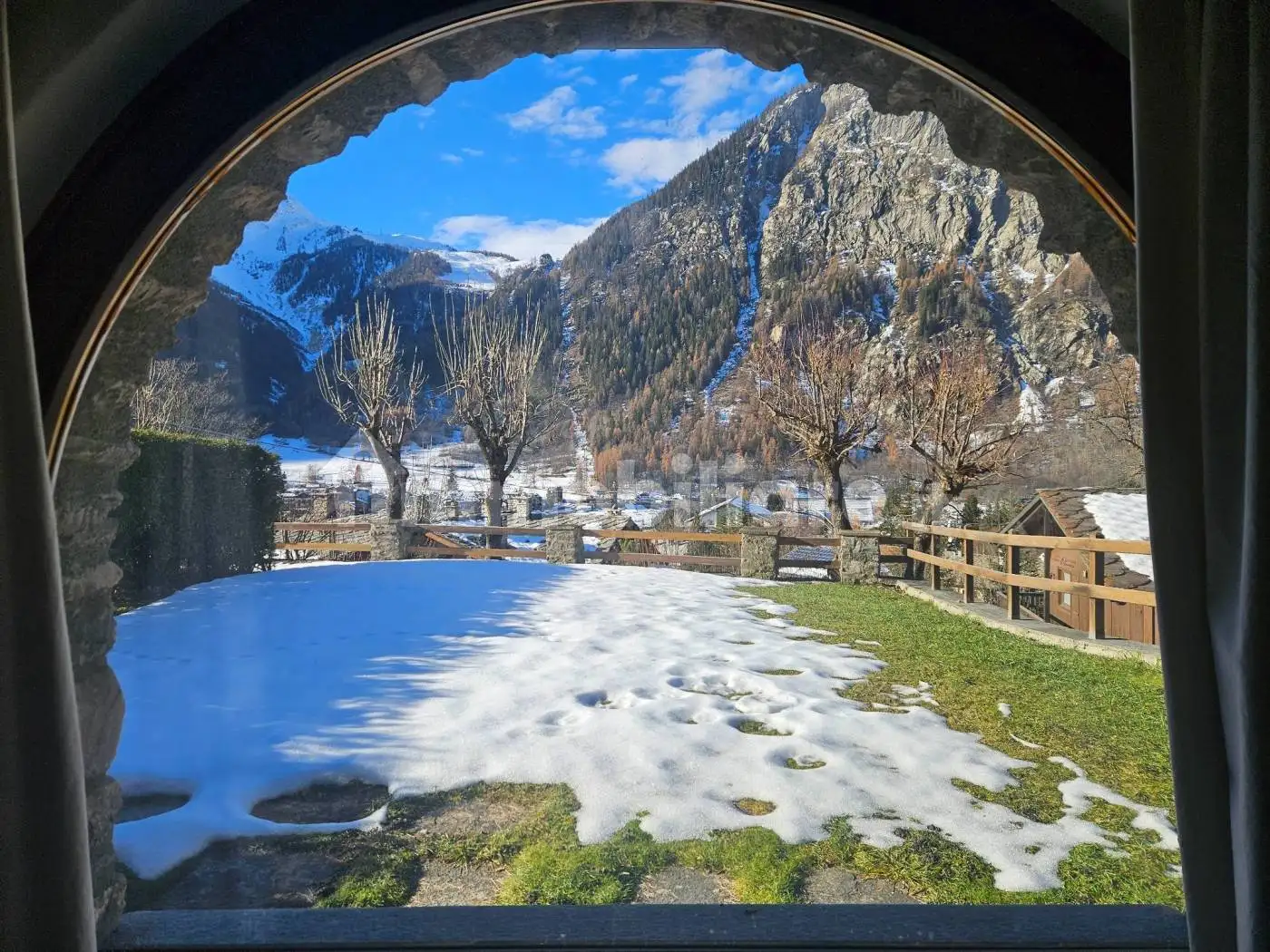 Appartamento in vendita a Courmayeur