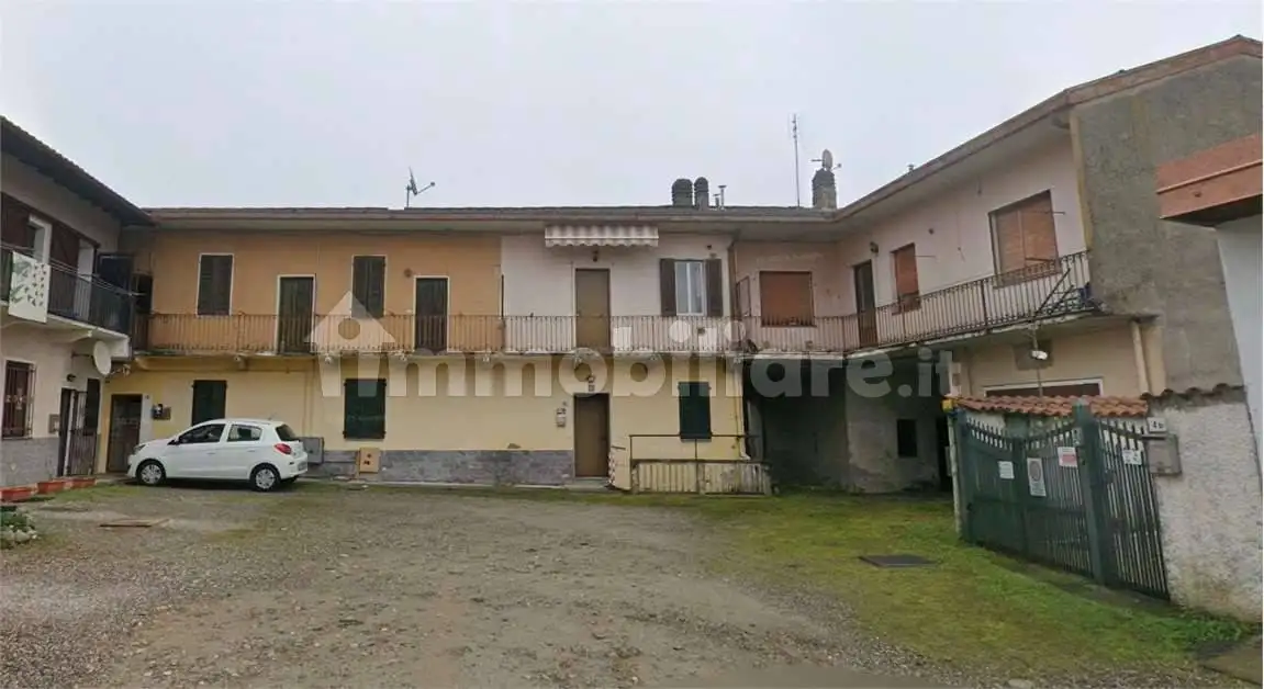 Appartamento in asta a Vergiate