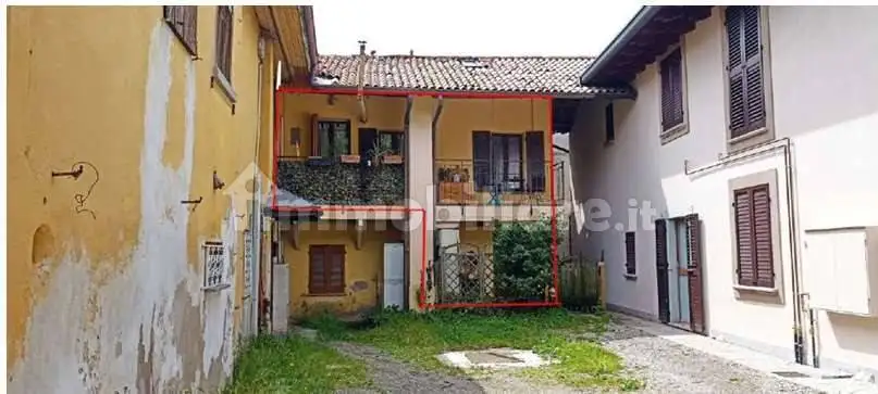 Appartamento in vendita a Besana in Brianza