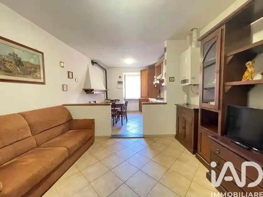 Bilocale via portici 47, Centro, Varese Ligure - foto 2