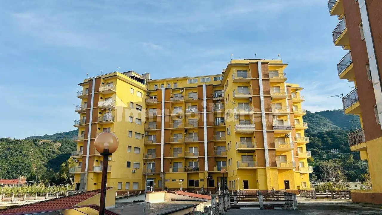 Appartamento in vendita a Falerna