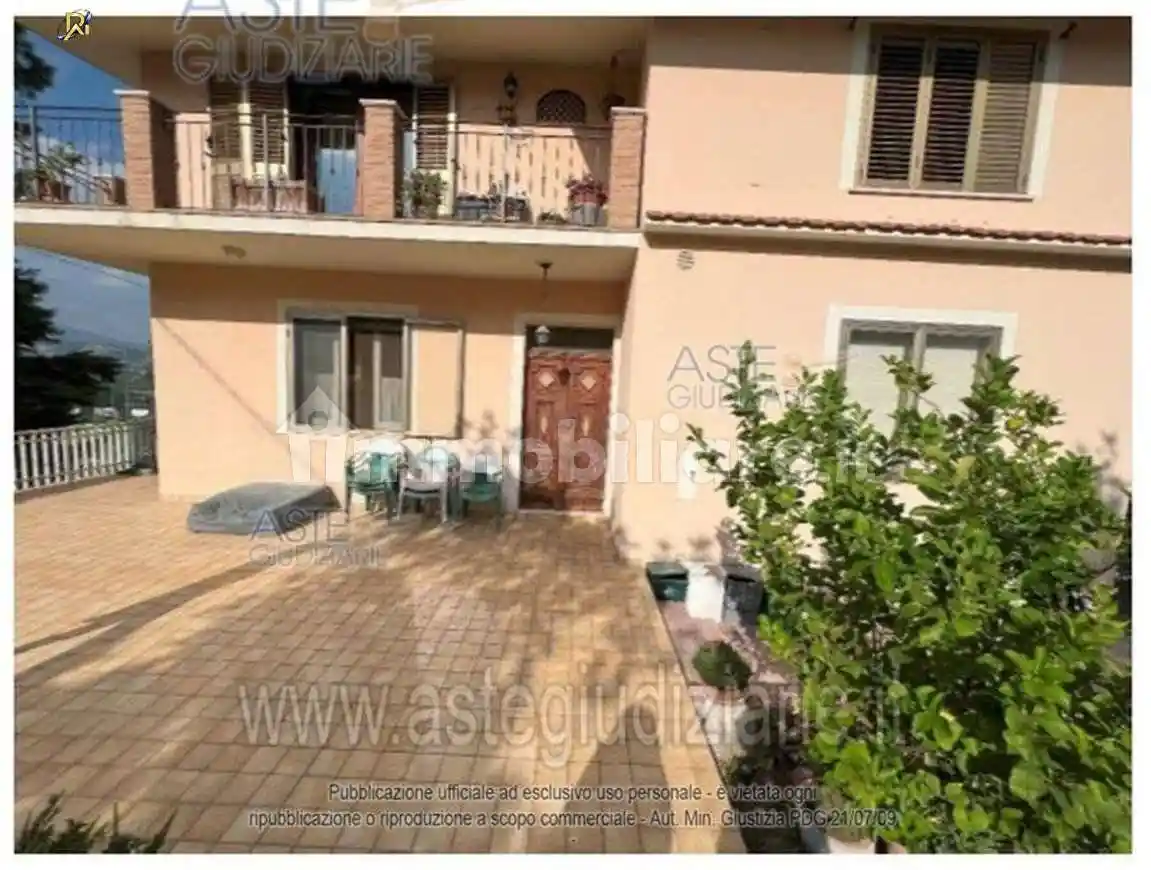 Appartamento all'asta via G. d Annunzio 65020, 19, Alanno - foto 2