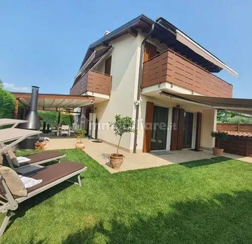 Villa in vendita a Cavaion Veronese