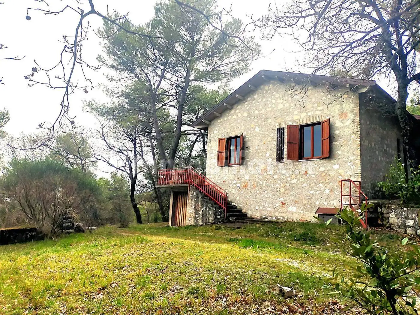 Casa indipendente in vendita a Spoleto