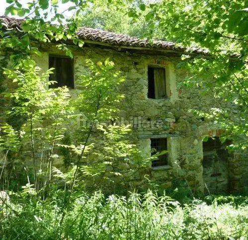 Rustico - Casale in vendita a Carcare