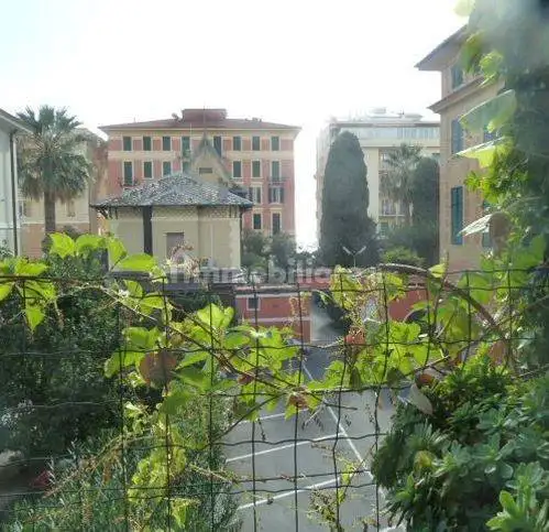 Appartamento via G. Garibaldi 38, Centro, Varazze - foto 2