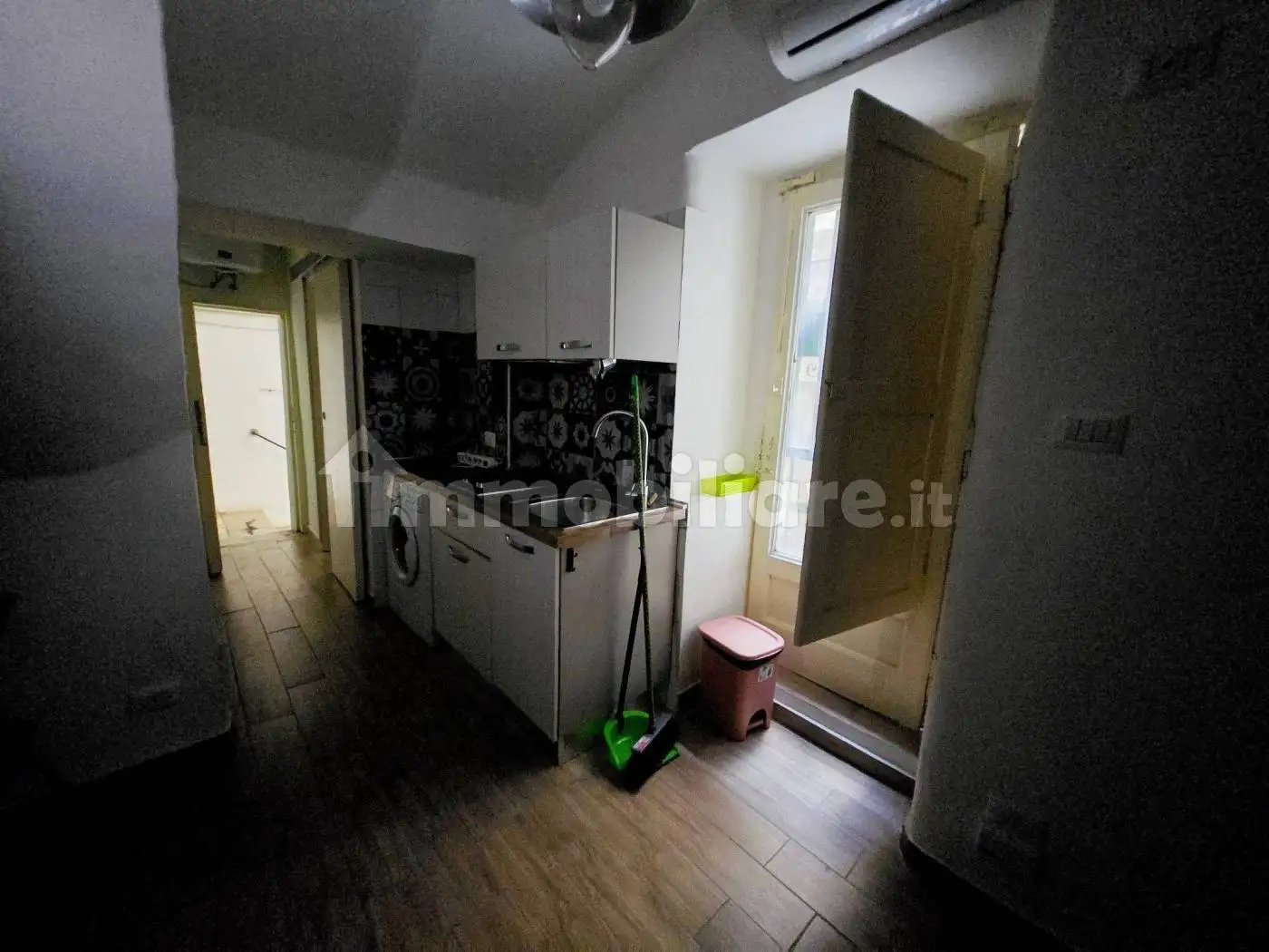 Monolocale Vicoletto Dei Zuroli, Tribunali, Napoli - foto 4