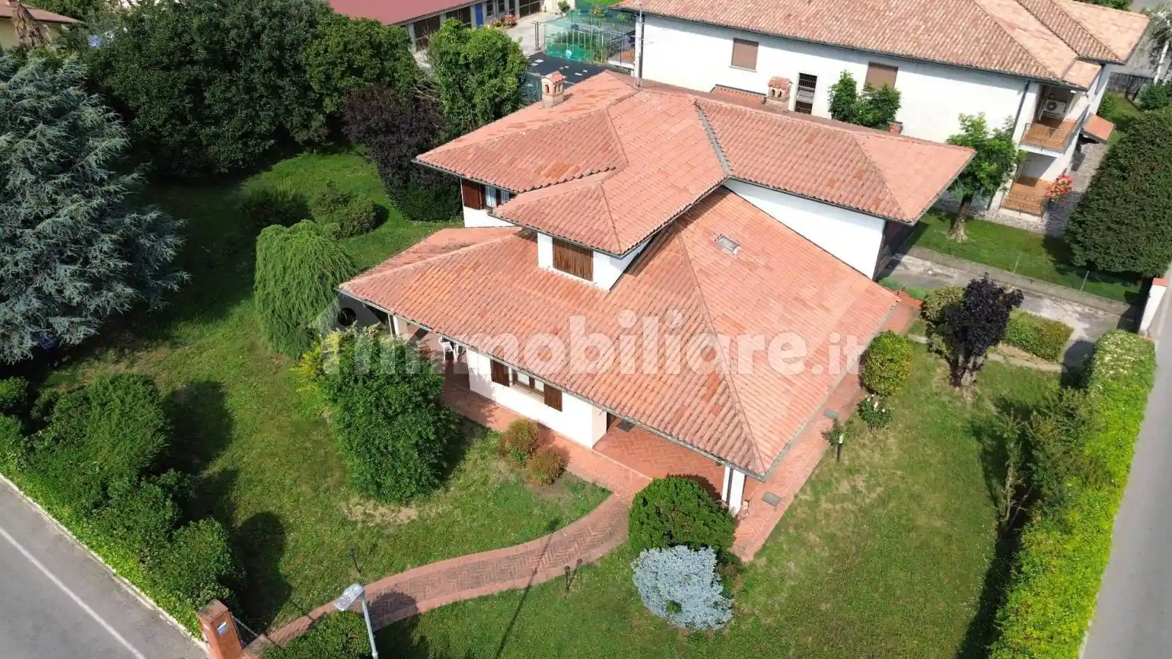 Villa unifamiliare via Fratelli John e Robert Kennedy 2, Cizzago Comezzano, Comezzano-Cizzago - foto 2