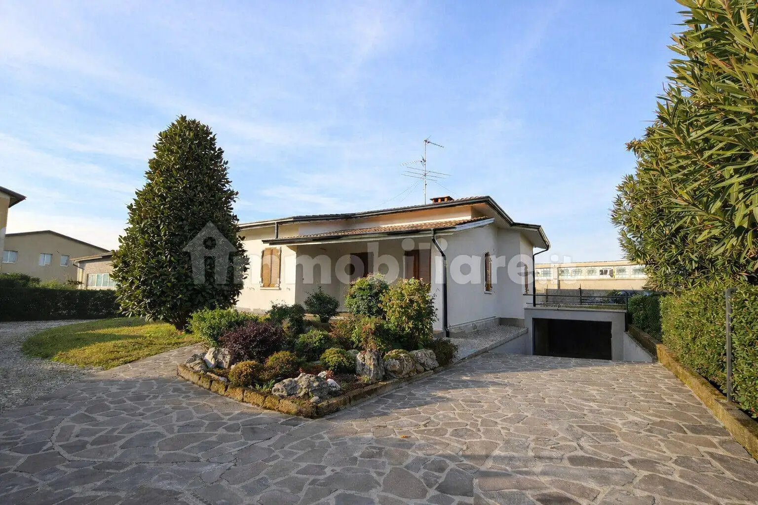 Villa in vendita a Castiglione delle Stiviere