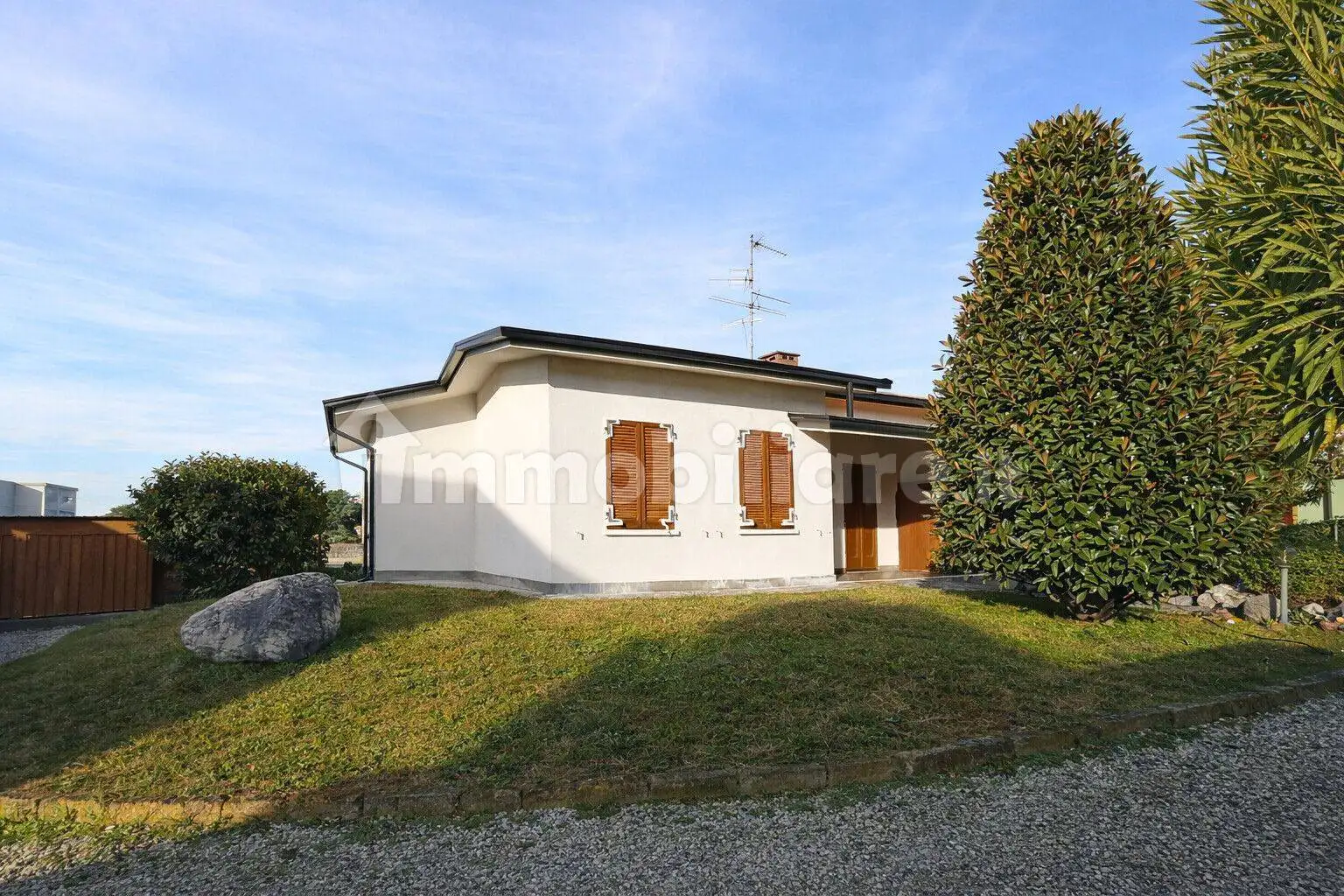 Villa unifamiliare, buono stato, 190 m², Centro, Castiglione delle Stiviere - foto 3