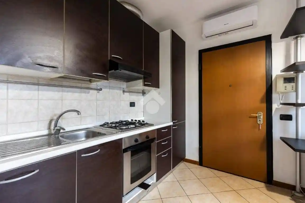 Bilocale via Bolzano 31, Rovereto, Milano - foto 5