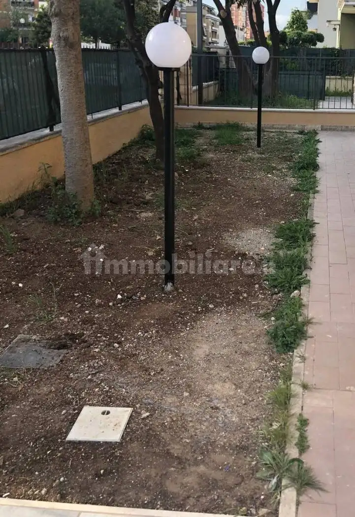 Bilocale buono stato, piano terra, Nicolosi, Latina - foto 3