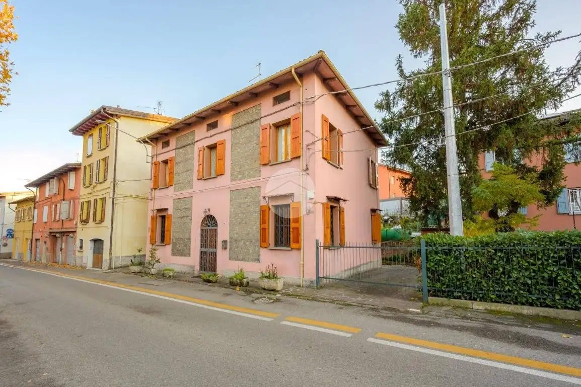 Villa in vendita a Zola Predosa